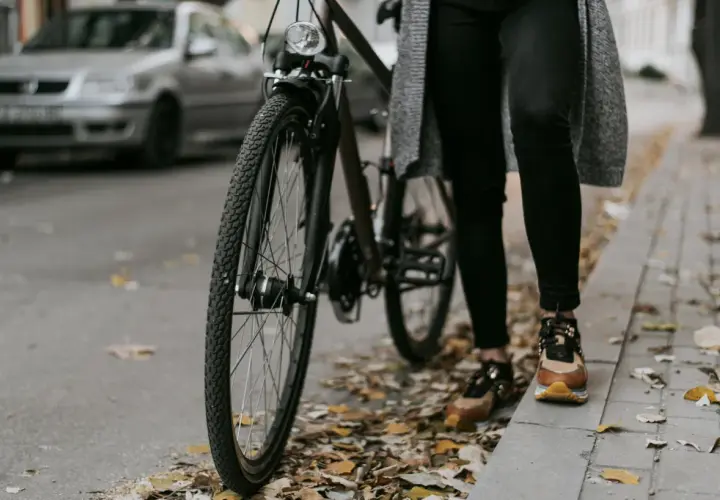 Infrastruktura rowerowa w Polsce: Więcej niż tylko farba na asfalcie
