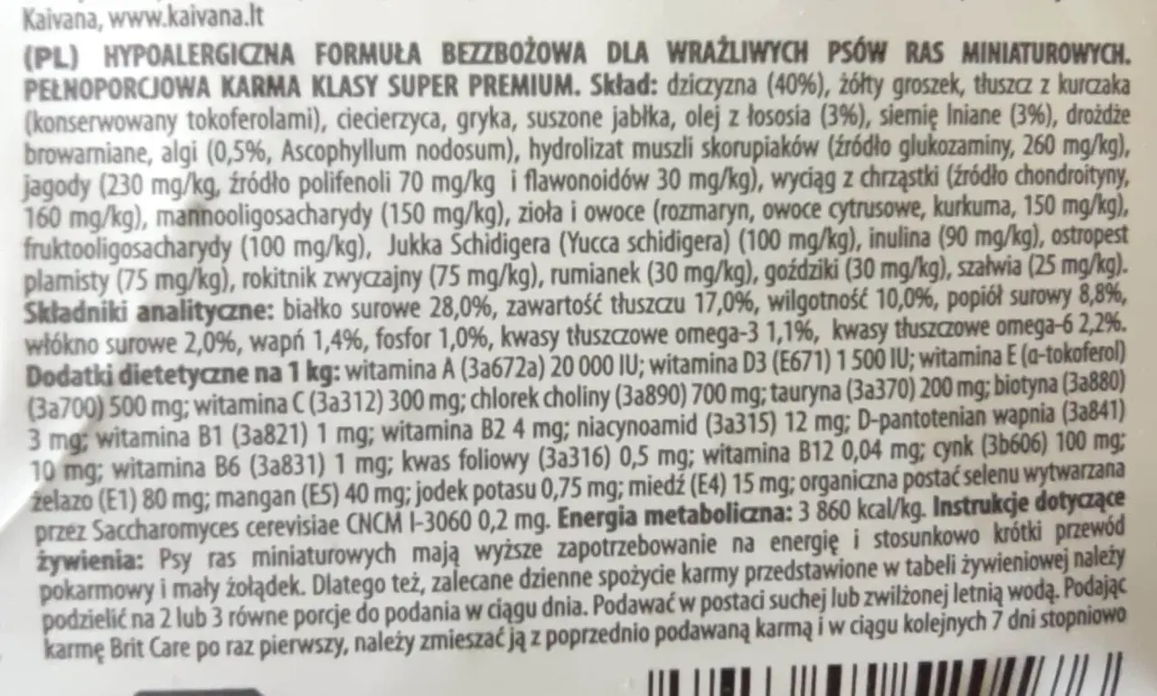 Karma Brit Care dla małych ras: hipoalergiczna, bezzbożowa, z dziczyzną i jagodami. Opinie o niej są pozytywne.